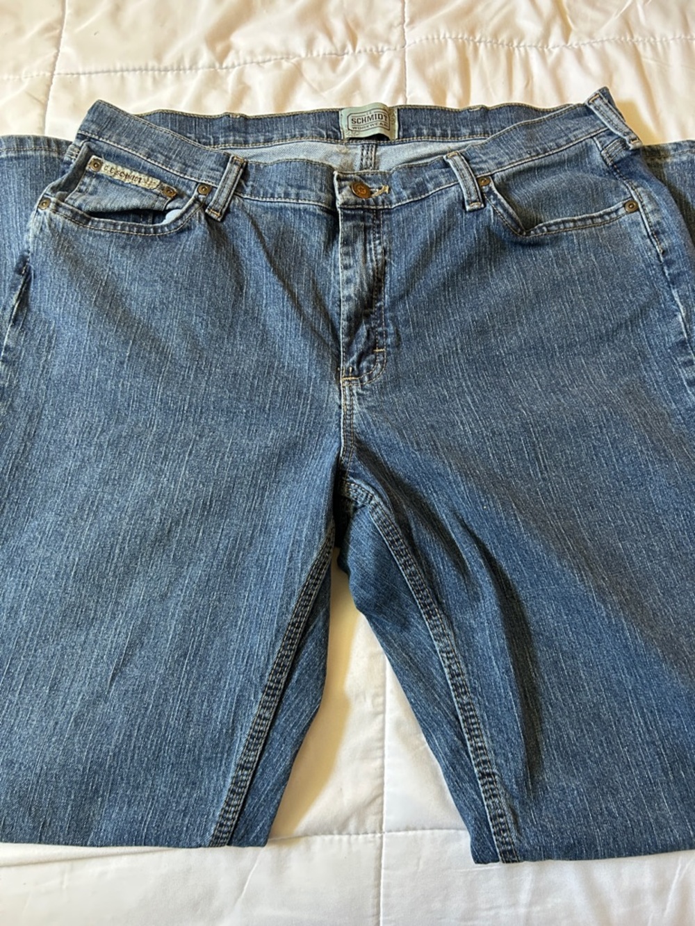 Straight leg stretchy jeans